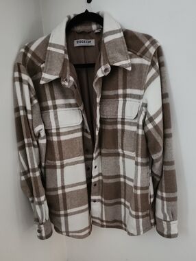 Ridgecut Plaid Button-Up Shacket in Taupe and Cream